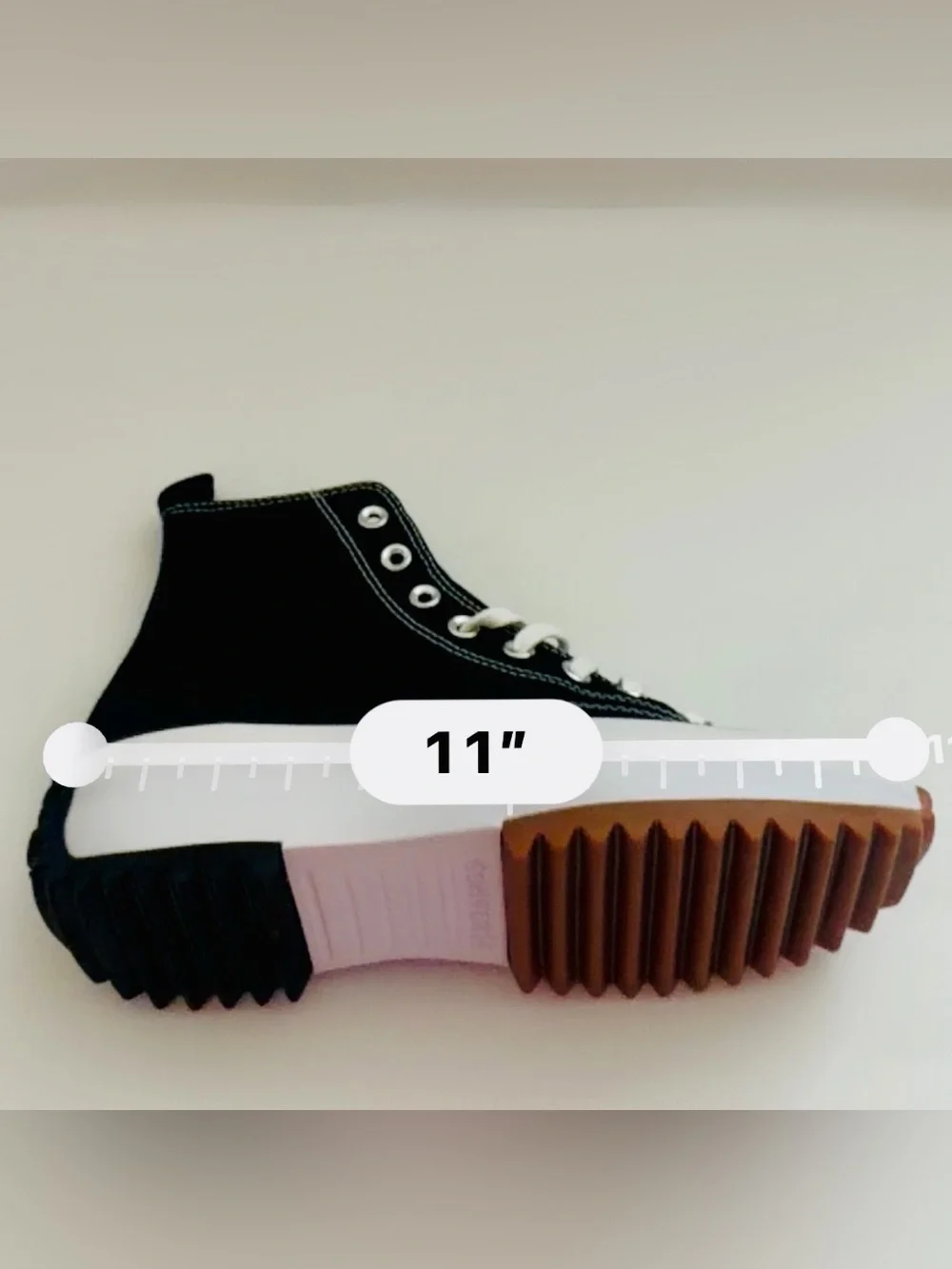 Converse Run Star Hike Hi Black White Gum Women’s 11 / Men’s 9.5 NIB 166800C